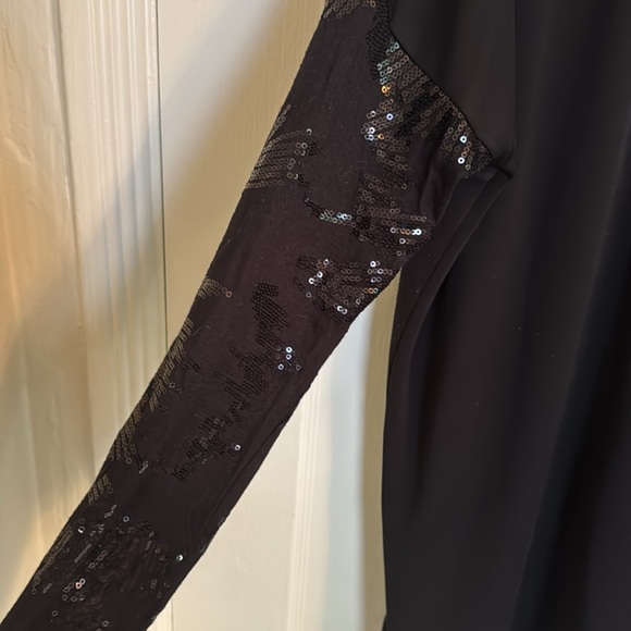 Vanita Rosa Atelier Black Flowy Top with Black Sequined Long Sleeves-Size Large - Picture 3 of 8